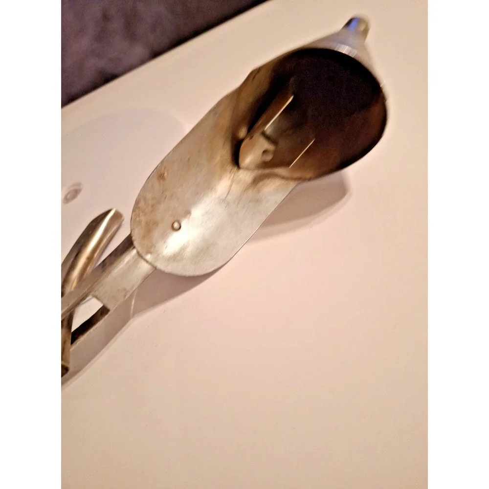 Oil / Lube Quart Can Opener, Oil Funnel Filler Self Piercing  Pour Spout Vintage